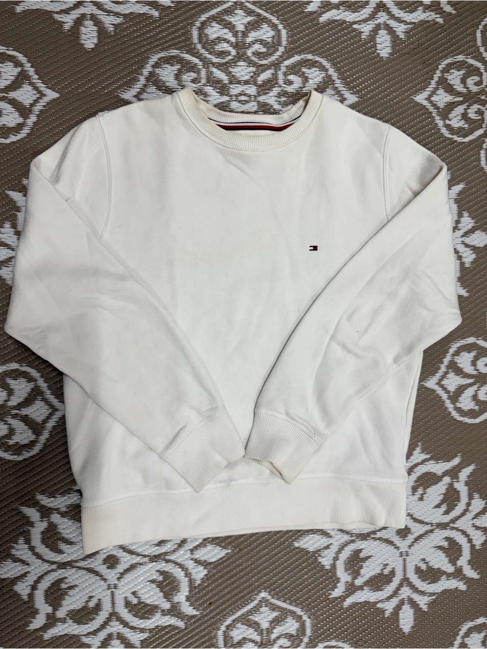 Tommy Hilfiger Men's Cream Crewneck Sweatshirt with Chest Flag